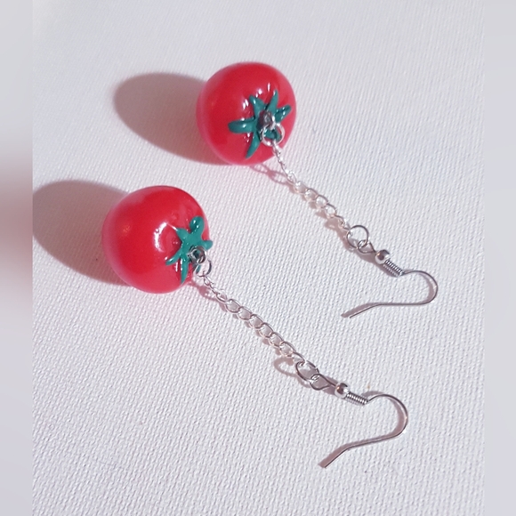 TomatEARS Tomato Women's Earrings Handmade Jewelry Dangling Food NEW - Picture 3 of 10
